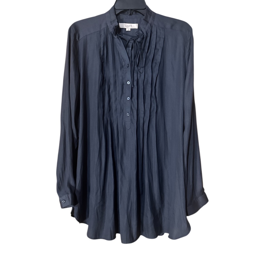 LOFT Grey Gray Pleated Blouse Tunic Tie Front - Size L